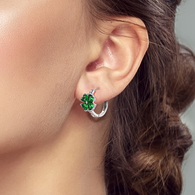 Medium Classic Clover Earrings